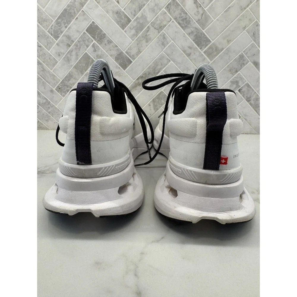 On Cloud Cloudnova Running Shoes Womens Size 8.5 White Athletic Lace Up Sneakers